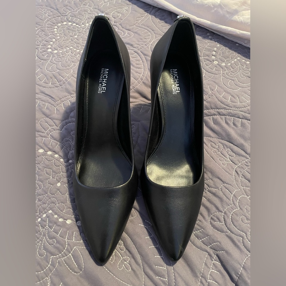 Michael Kors black leather heels